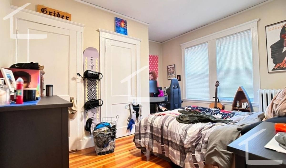 Apartment for rent at 4 Glenley Terrace, Brighton, MA 02135