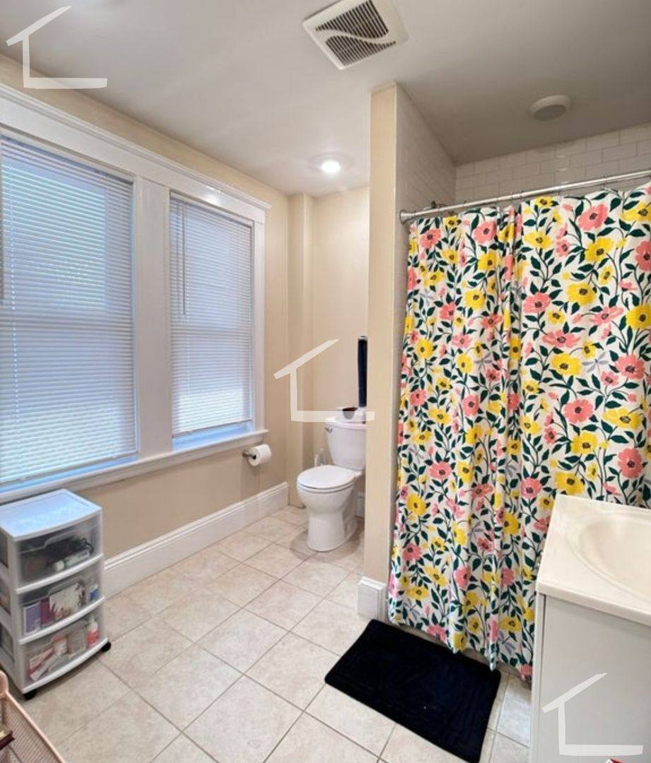 Apartment for rent at 4 Glenley Terrace, Brighton, MA 02135