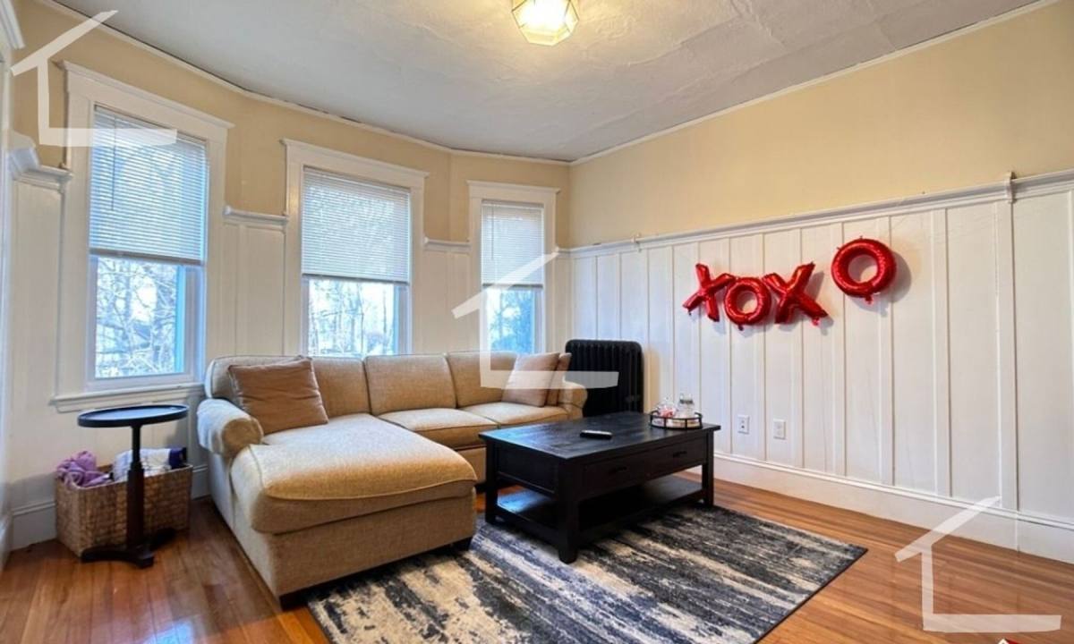 Apartment for rent at 4 Glenley Terrace, Brighton, MA 02135