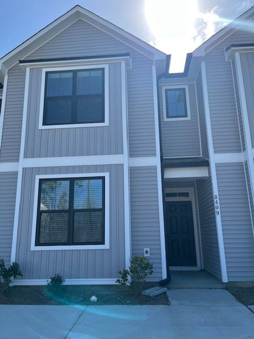 Townhouse for rent at 8409 Paramount Point, Winnabow, NC 28479