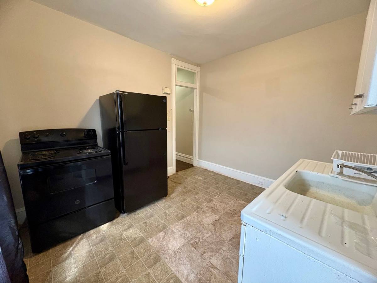 Apartment for rent at 1224 Eckert Ave, Reading, PA 19602