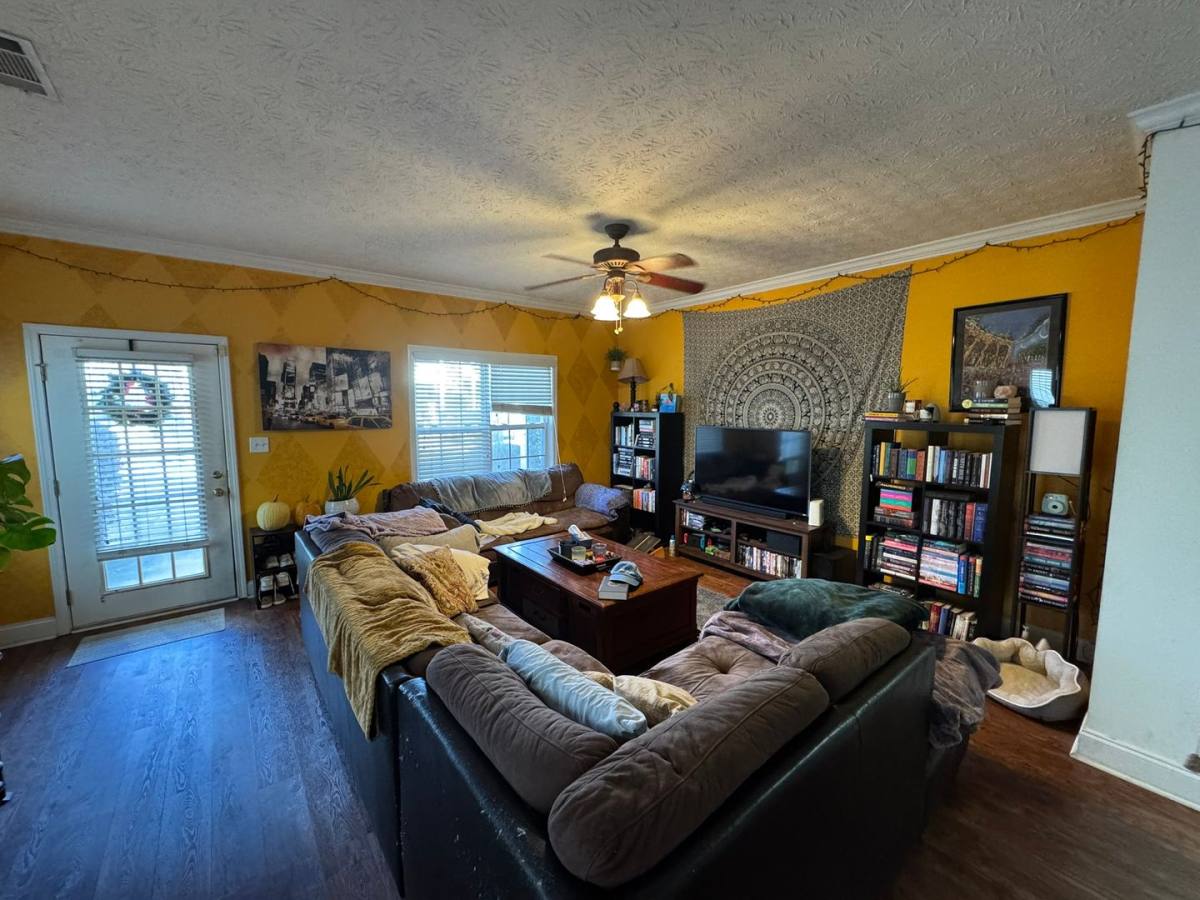 House for rent at 237 Wiltshire Dr, Athens, GA 30605