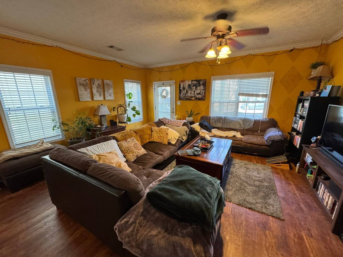 House for rent at 237 Wiltshire Dr, Athens, GA 30605