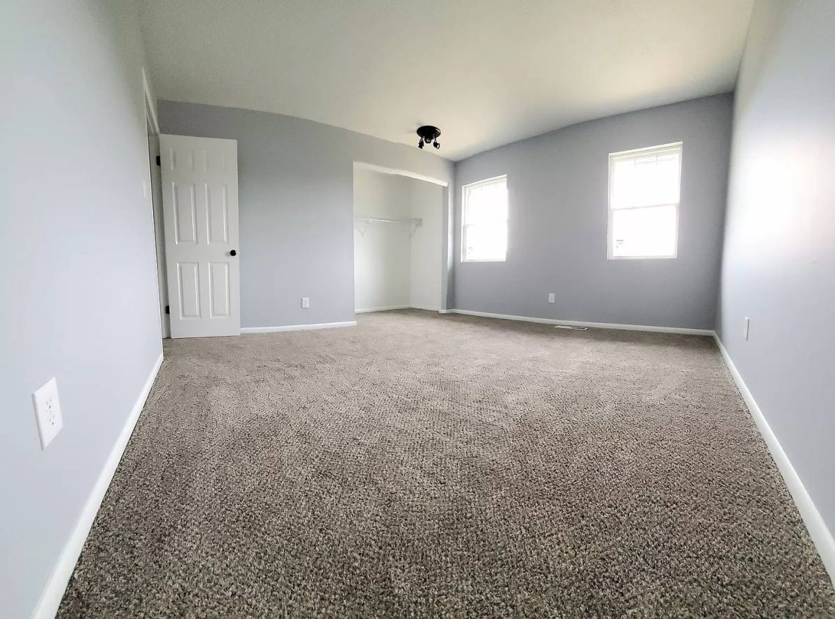 Apartment for rent at 2166-2184 Mogadore, Akron, OH 44312