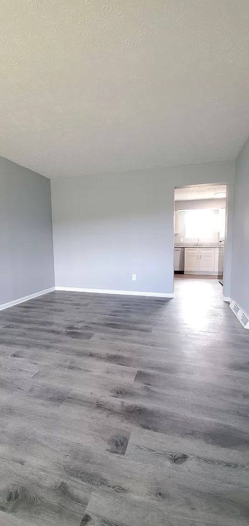 Apartment for rent at 2166-2184 Mogadore, Akron, OH 44312