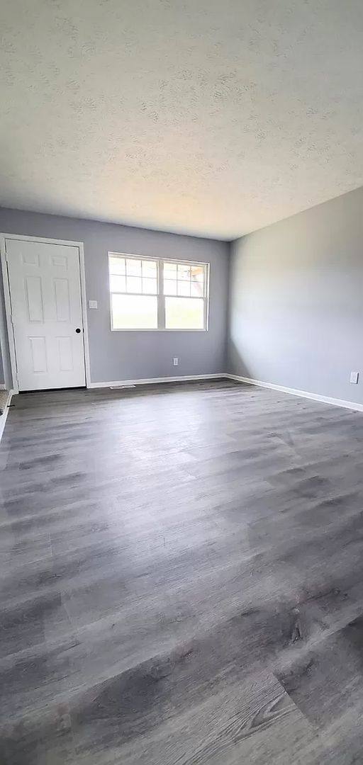 Apartment for rent at 2166-2184 Mogadore, Akron, OH 44312