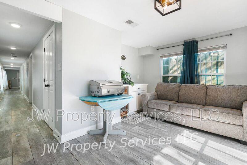 House for rent at 324 N Roman St, New Orleans, LA 70112