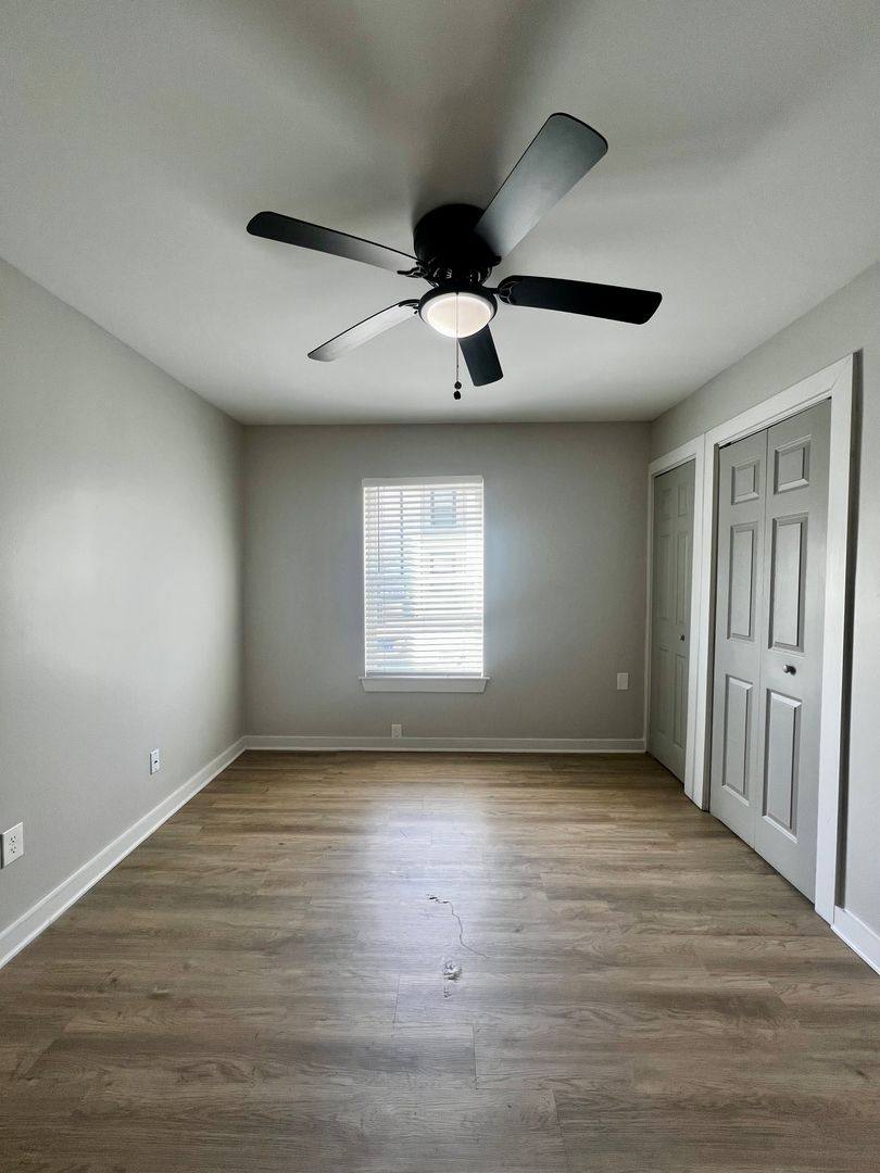 Apartment for rent at 1030 Poplar Ave, Memphis, TN 38105