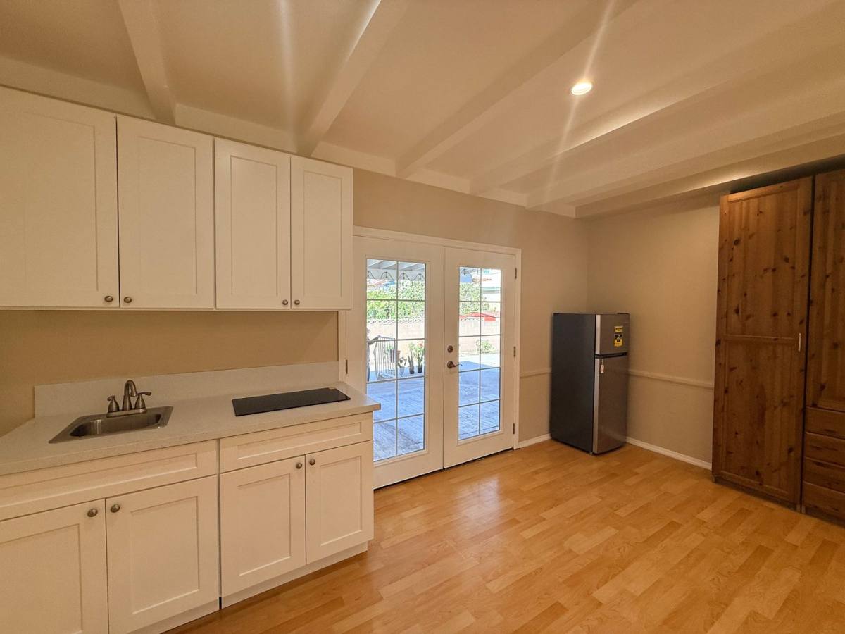 House for rent at 10253 Mapledale St, Bellflower, CA 90706