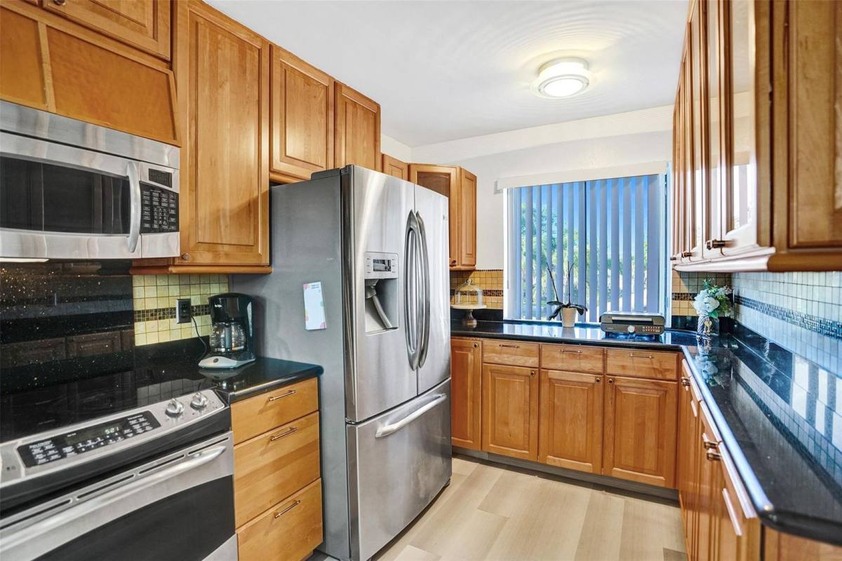 Townhouse for rent at 270 Captains Walk #310, Delray Beach, FL 33483