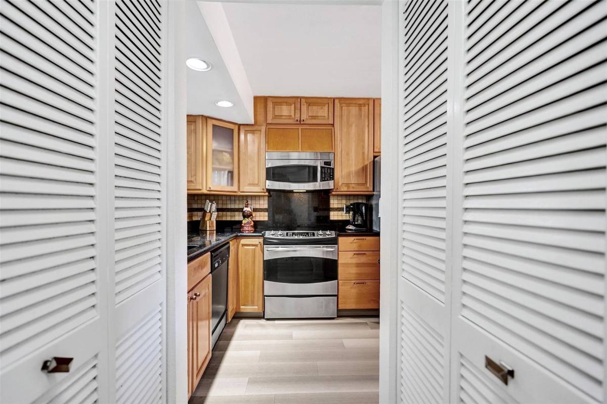 Townhouse for rent at 270 Captains Walk #310, Delray Beach, FL 33483