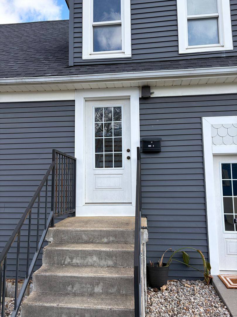 Apartment for rent at 209-B N Mulberry, Elizabethtown, KY 42701