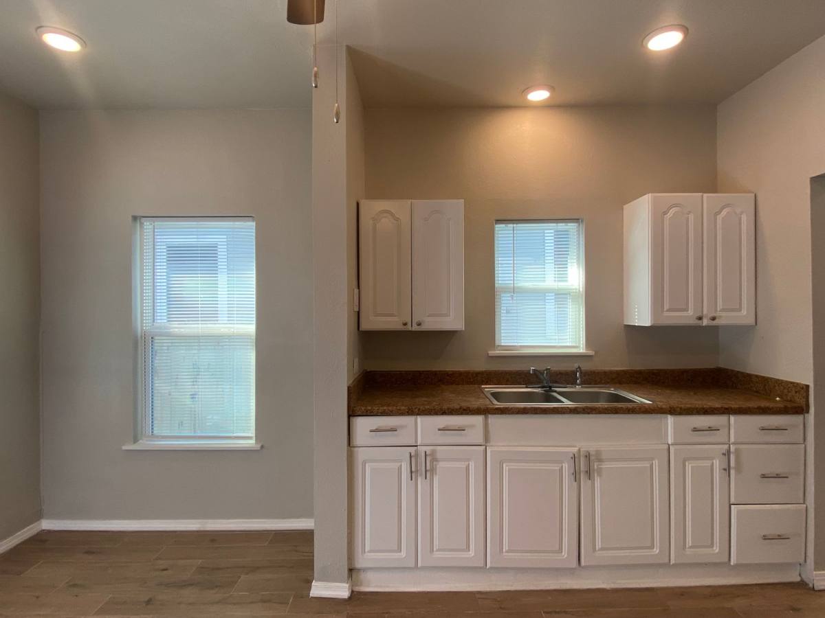 House for rent at 350 Barrett Place, San Antonio, TX 78225
