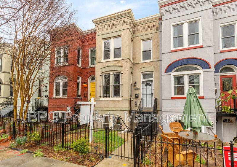 Apartment for rent at 1033 5th St NE, Washington, DC 20002