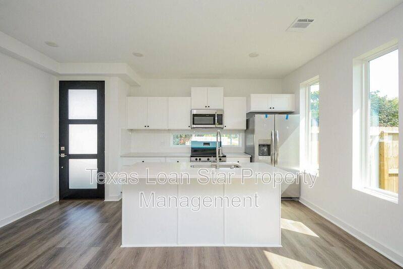 Apartment for rent at 4358 Clover St #A, Houston, TX 77051