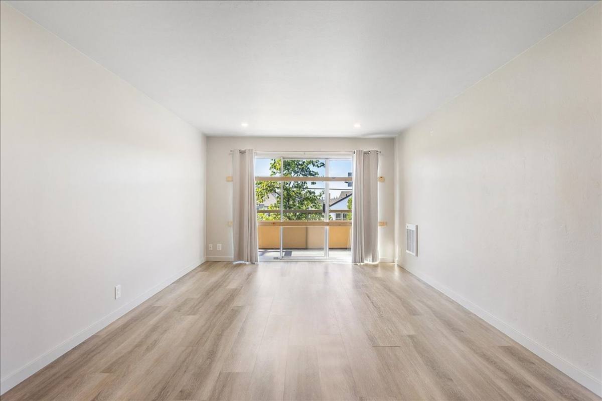 Apartment for rent at 528 Merritt Ave, Oakland, CA 94610