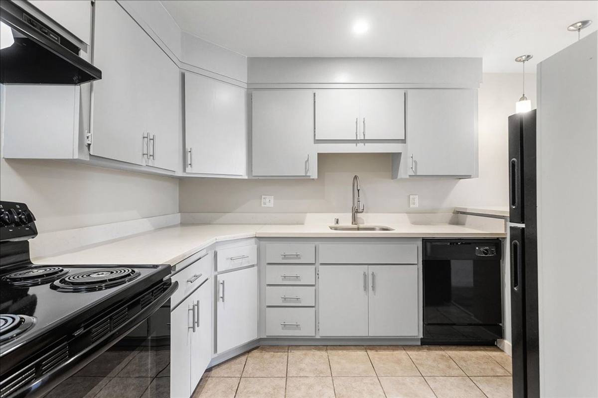Apartment for rent at 528 Merritt Ave, Oakland, CA 94610