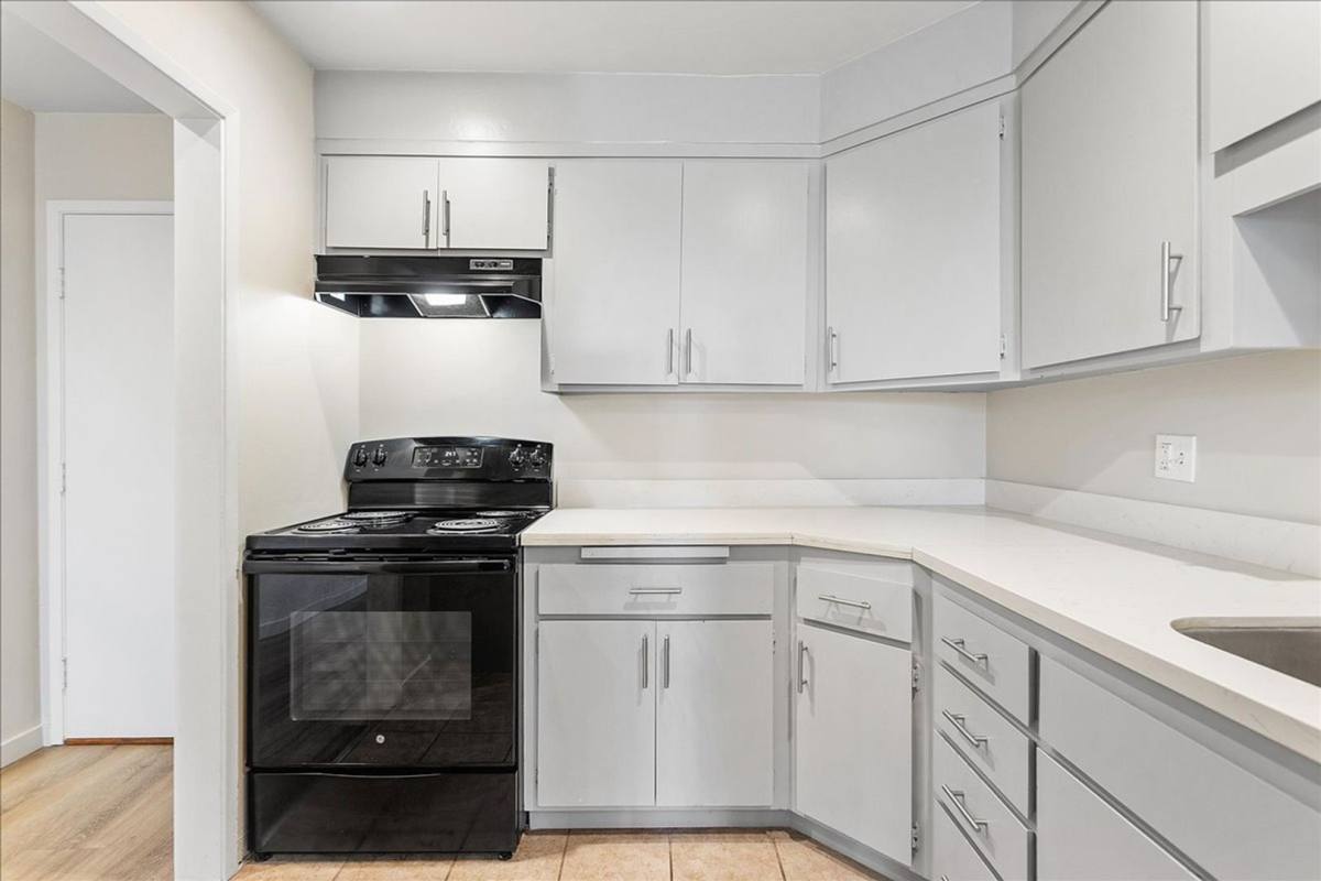 Apartment for rent at 528 Merritt Ave, Oakland, CA 94610