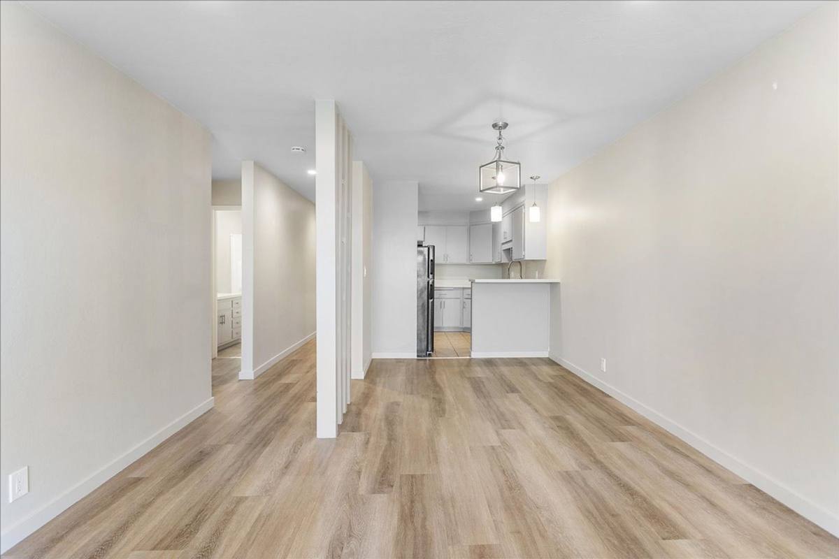 Apartment for rent at 528 Merritt Ave, Oakland, CA 94610