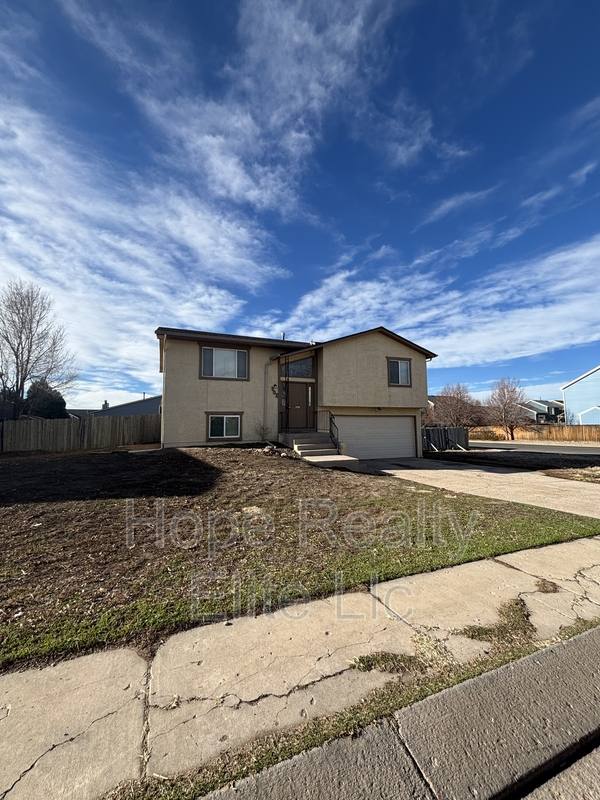 House for rent at 902 Rancher Dr, Fountain, CO 80817