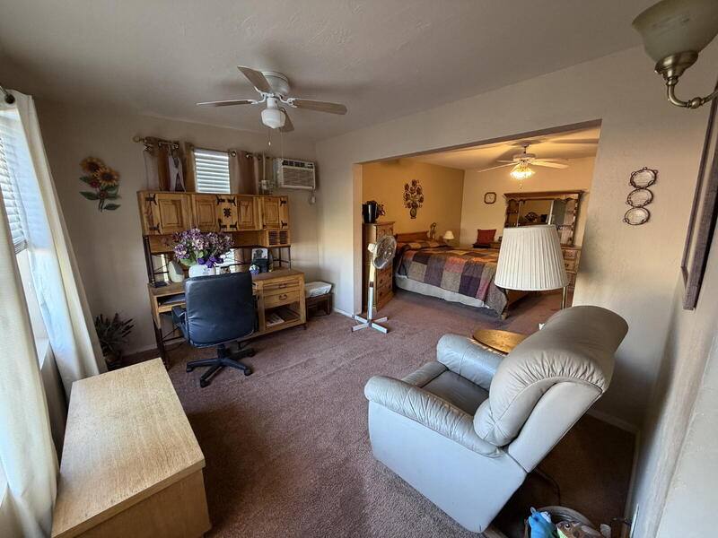 House for rent at 6761 S Oakmont Dr, Chandler, AZ 85249