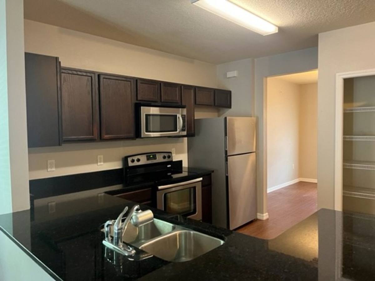 Apartment for rent at 442 Belle Montclair Loop, Brandon, FL 33510