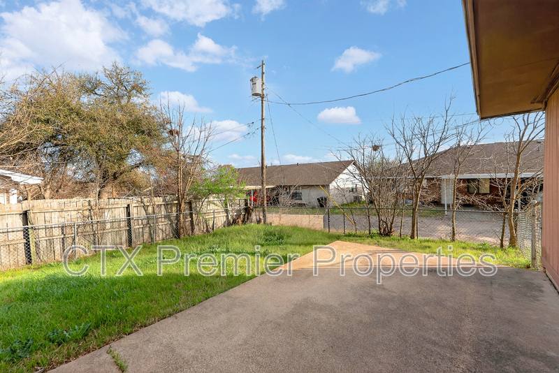 Apartment for rent at 911 Yorktown Dr, Temple, TX 76504
