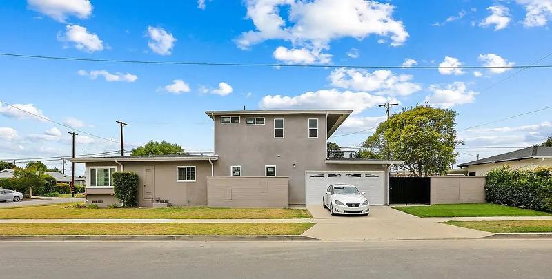 Apartment for rent at 6481 E El Roble St #A, Long Beach, CA 90815