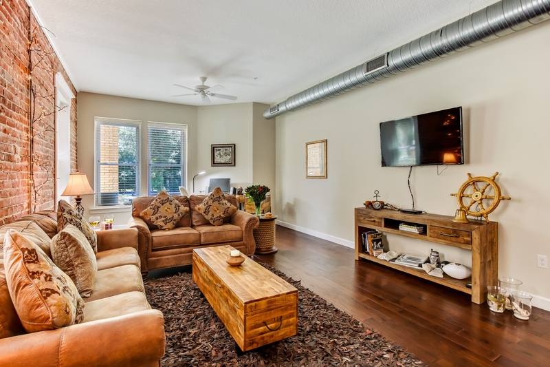 Apartment for rent at 115 W 2nd St #2, Jacksonville, FL 32206