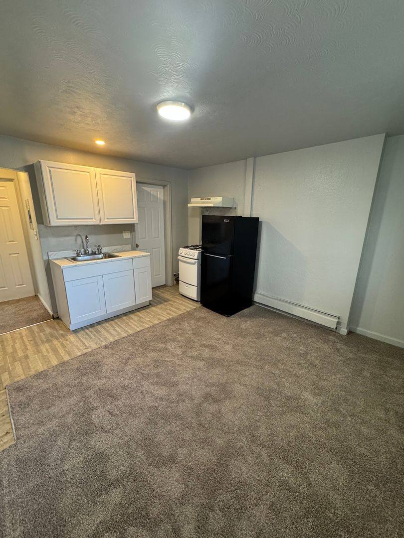 Apartment for rent at 1467 Joliet St, Aurora, CO 80010
