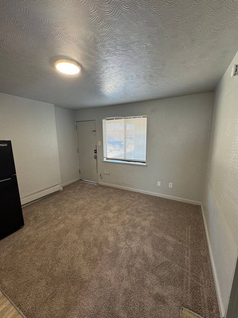 Apartment for rent at 1467 Joliet St, Aurora, CO 80010