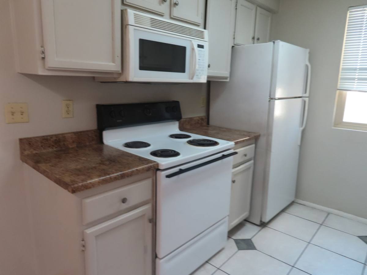 Condo for rent at 2220 W Dora St, Mesa, AZ 85201