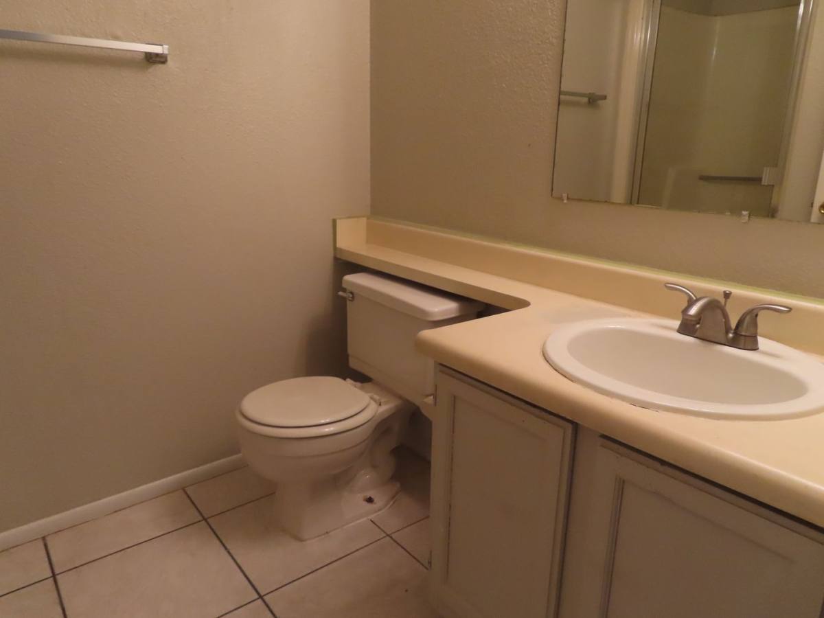 Condo for rent at 2220 W Dora St, Mesa, AZ 85201