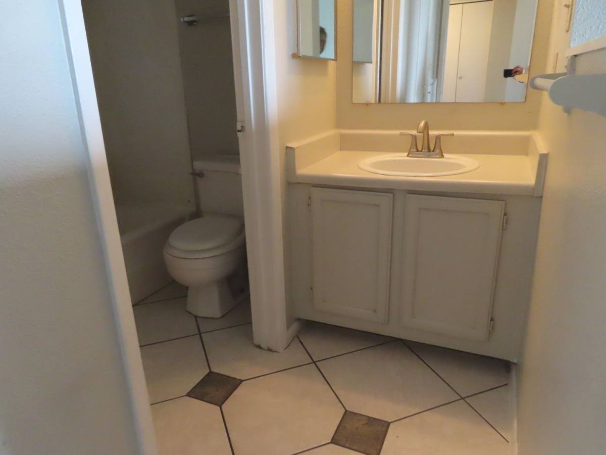 Condo for rent at 2220 W Dora St, Mesa, AZ 85201