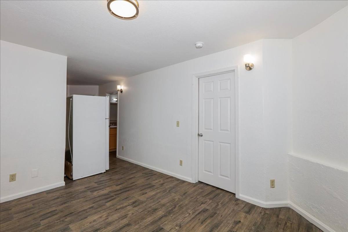 House for rent at 826 20th St #F, Oakland, CA 94607