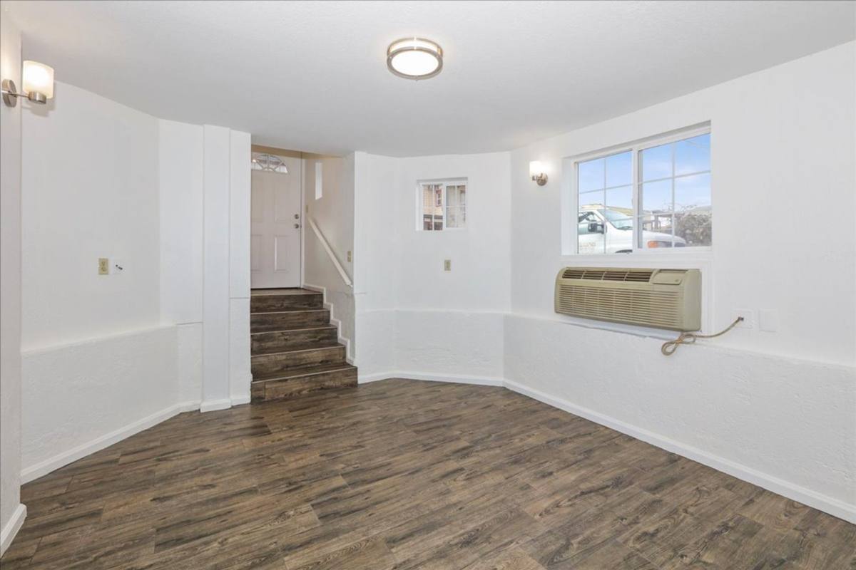 House for rent at 826 20th St #F, Oakland, CA 94607