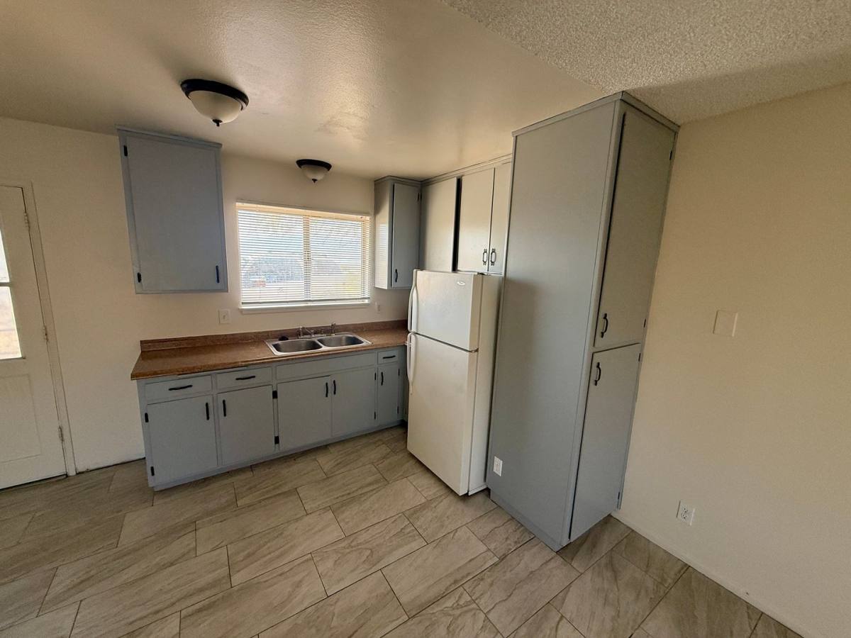 Townhouse for rent at 13704-13728 Avenida Hermosa, Desert Hot Springs, CA 92240