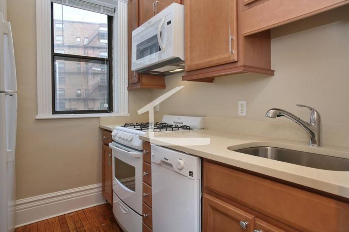 Apartment for rent at 64 Charlesgate #59R, Boston, MA 02215