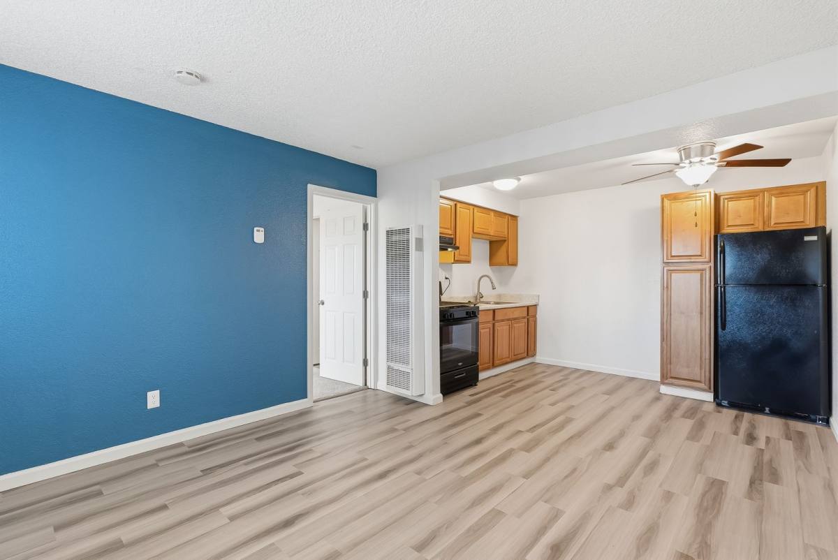 Apartment for rent at 1101 Crystal W St, Suisun City, CA 94585