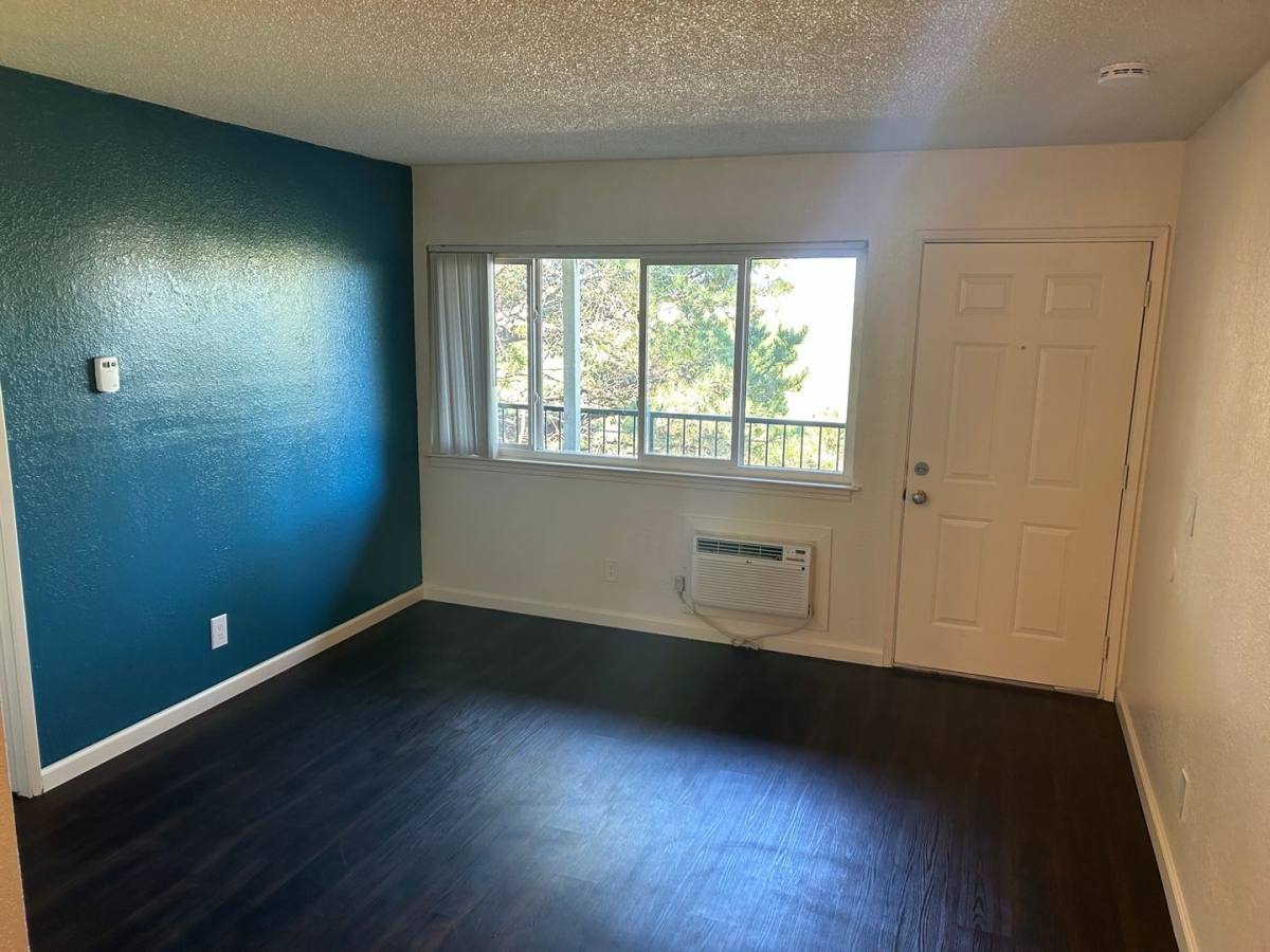 Apartment for rent at 1101 Crystal W St, Suisun City, CA 94585