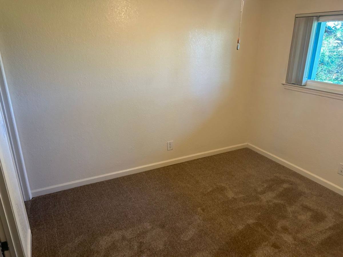 Apartment for rent at 1101 Crystal W St, Suisun City, CA 94585