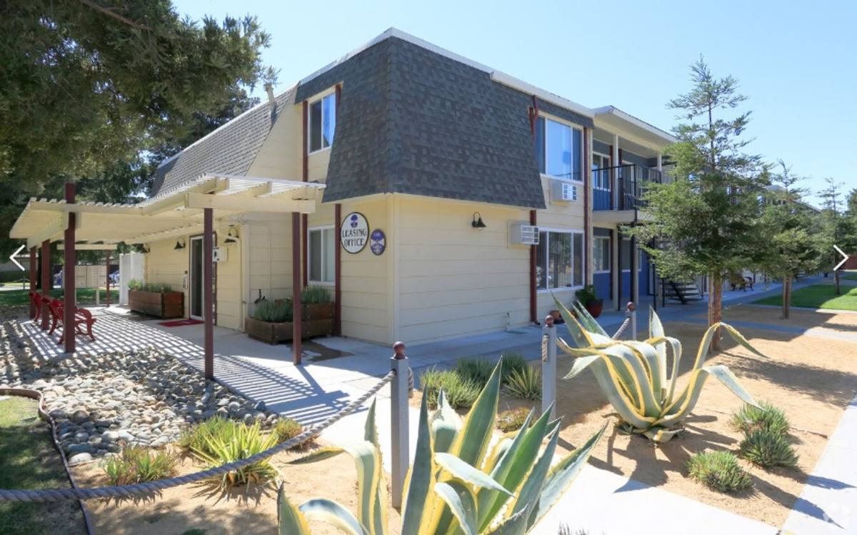 Apartment for rent at 1101 Crystal W St, Suisun City, CA 94585