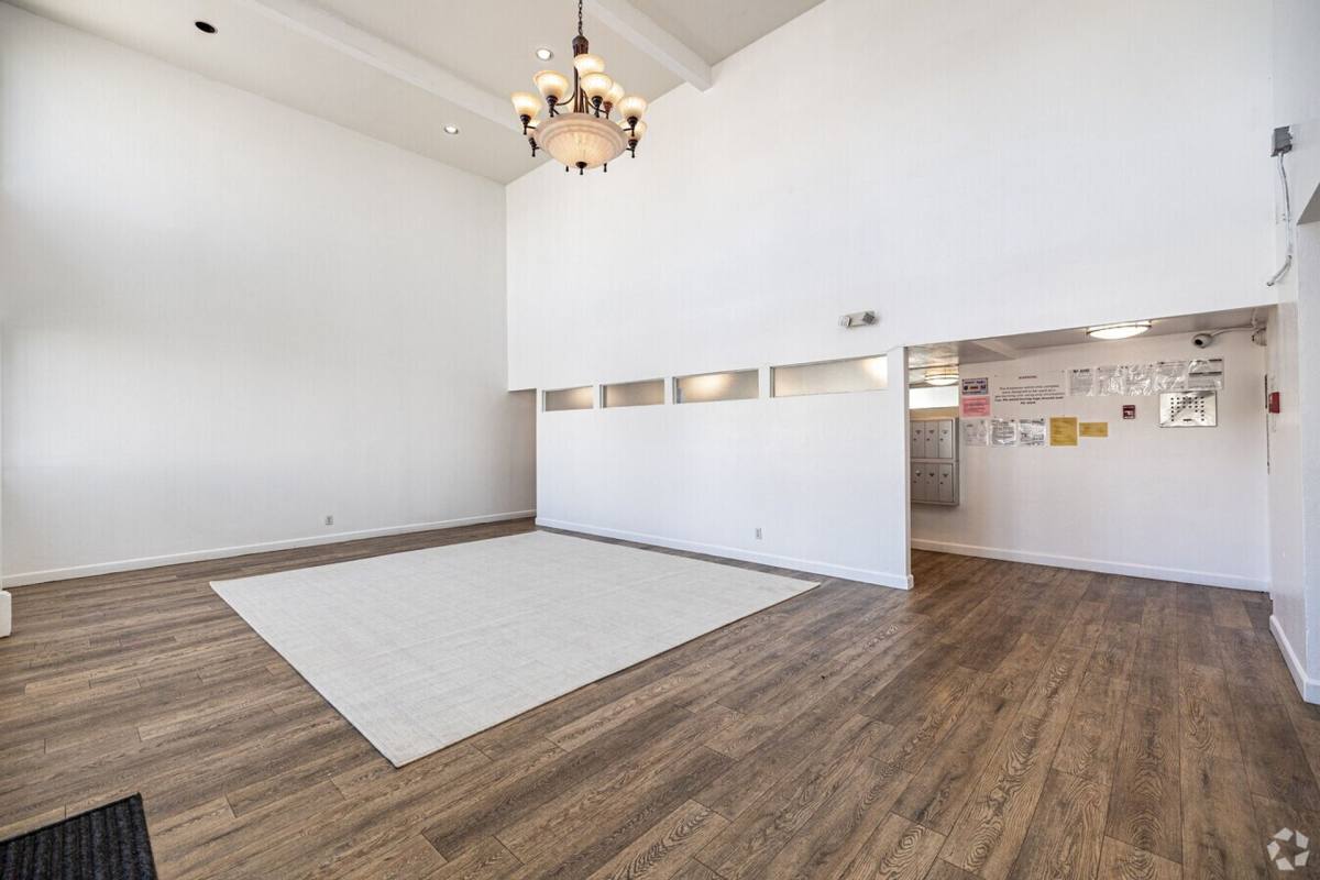 Apartment for rent at 19050 Sherman Way, Reseda, CA 91335