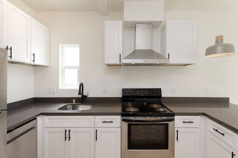 Apartment for rent at 6616 Telegraph Ave, Oakland, CA 94609