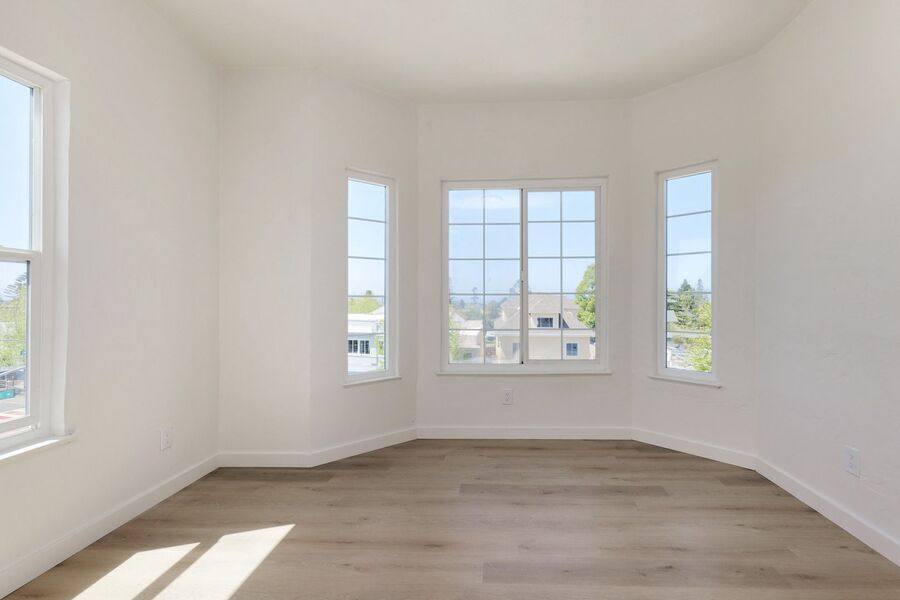 Apartment for rent at 6616 Telegraph Ave, Oakland, CA 94609