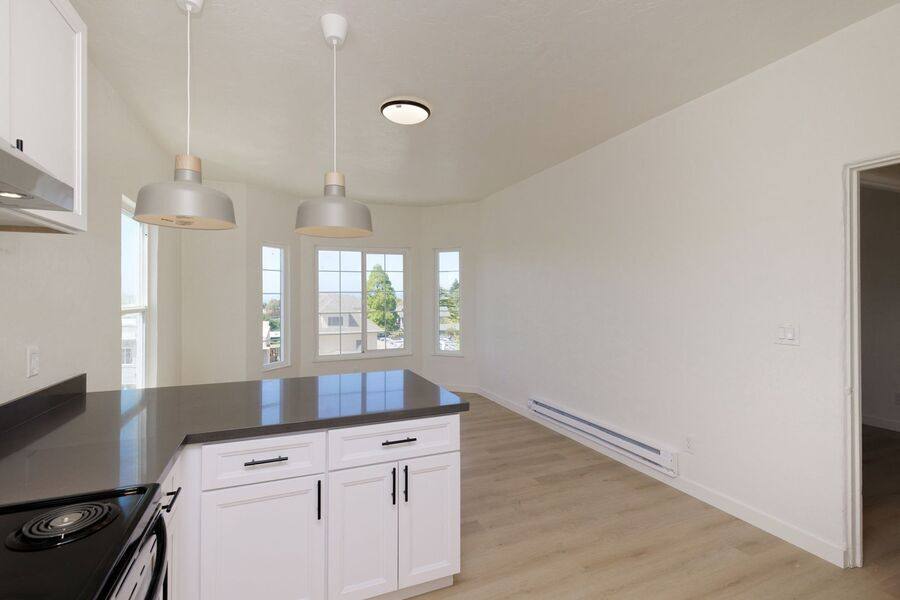 Apartment for rent at 6616 Telegraph Ave, Oakland, CA 94609