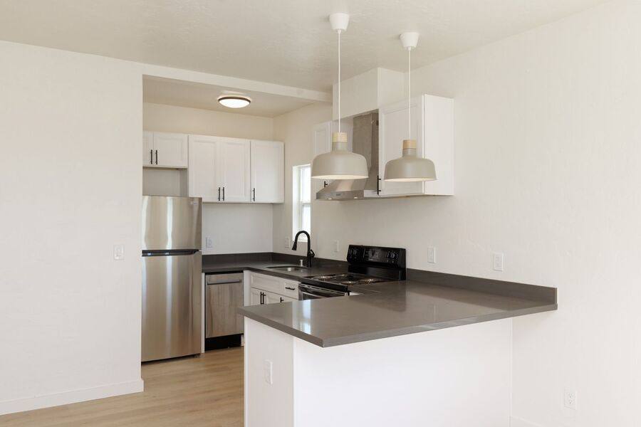 Apartment for rent at 6616 Telegraph Ave, Oakland, CA 94609