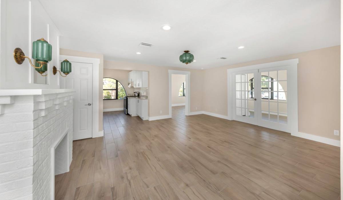 Apartment for rent at 3000 Beach Blvd S, Saint Petersburg, FL 33707
