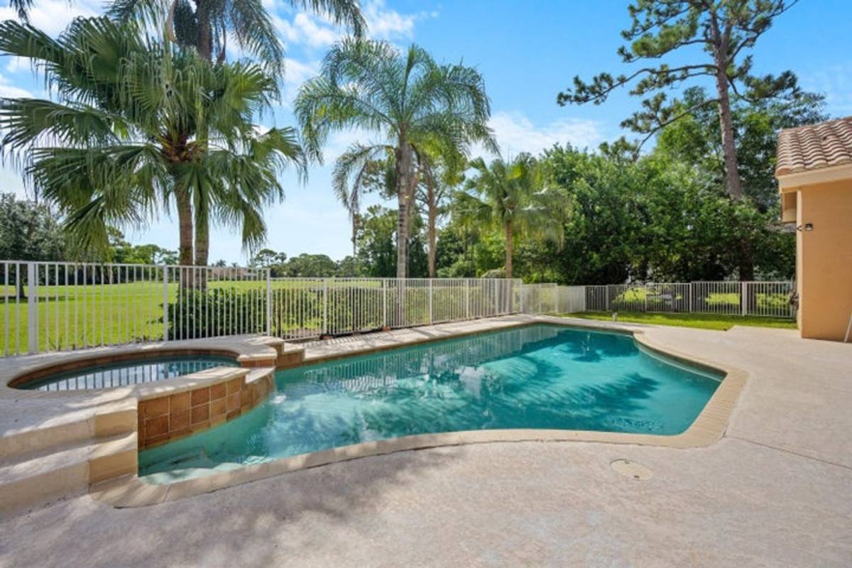 House for rent at 8738 Marlamoor Lane, West Palm Beach, FL 33412