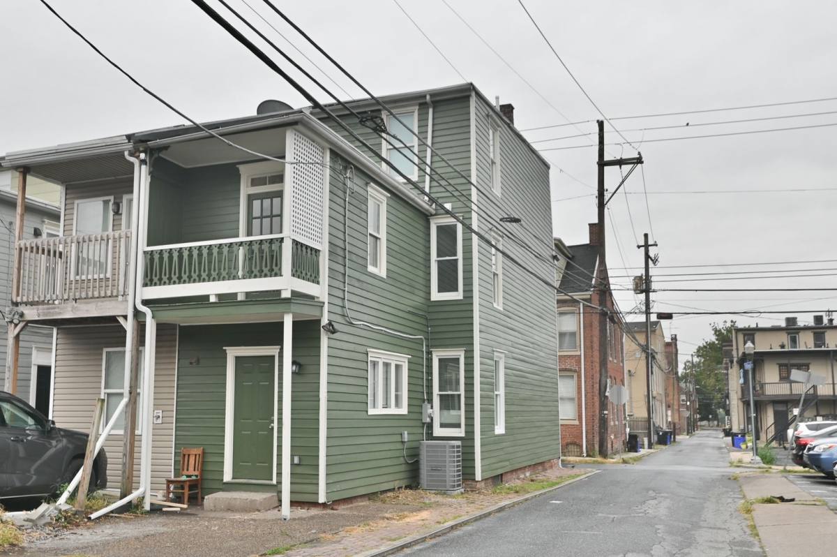 House for rent at 919 Penn St, Harrisburg, PA 17102